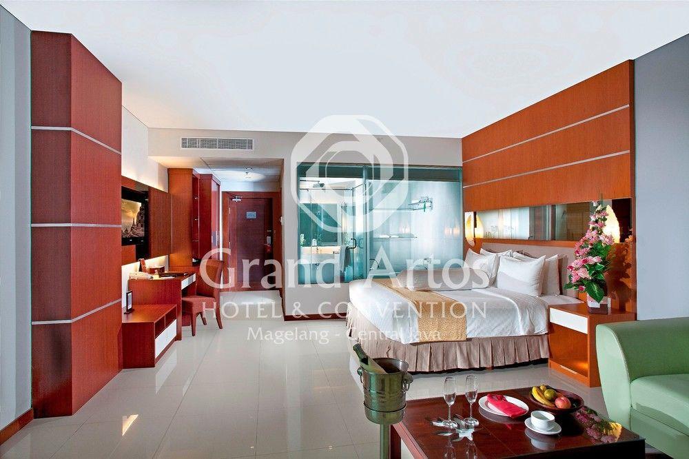 Grand Artos Hotel & Convention Magelang Eksteriør bilde